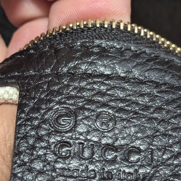 Gucci Pebbled Calfskin Medium Soho Chain Shoulder Bag Black - Picture 16 of 16